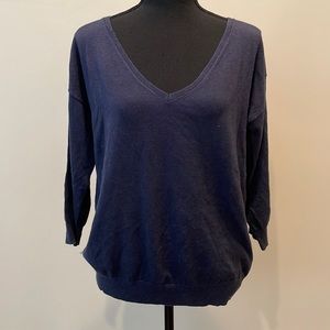 Banana Republic v neck sweater size L